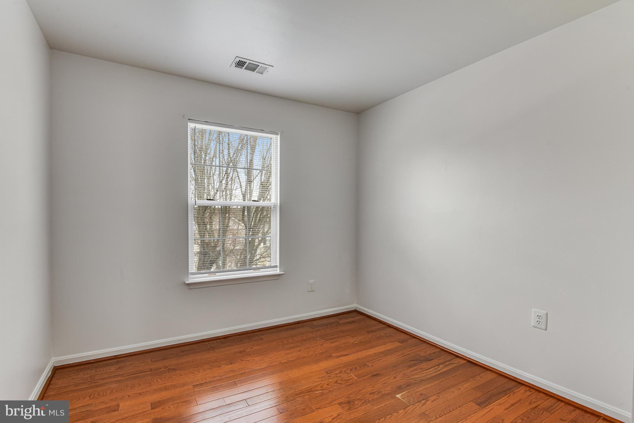 BELMONT STATION - Residential Lease