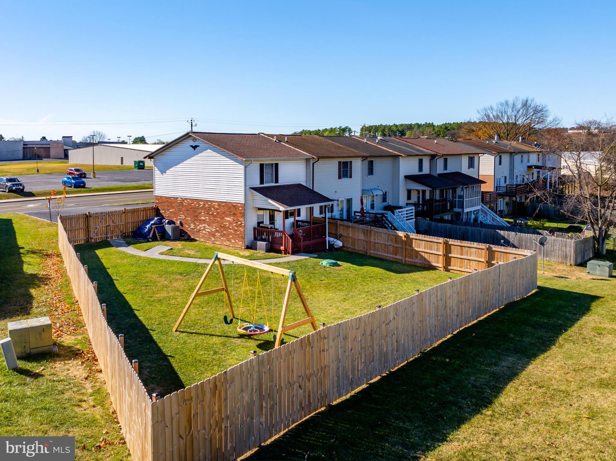 163 E RESERVOIR ROAD