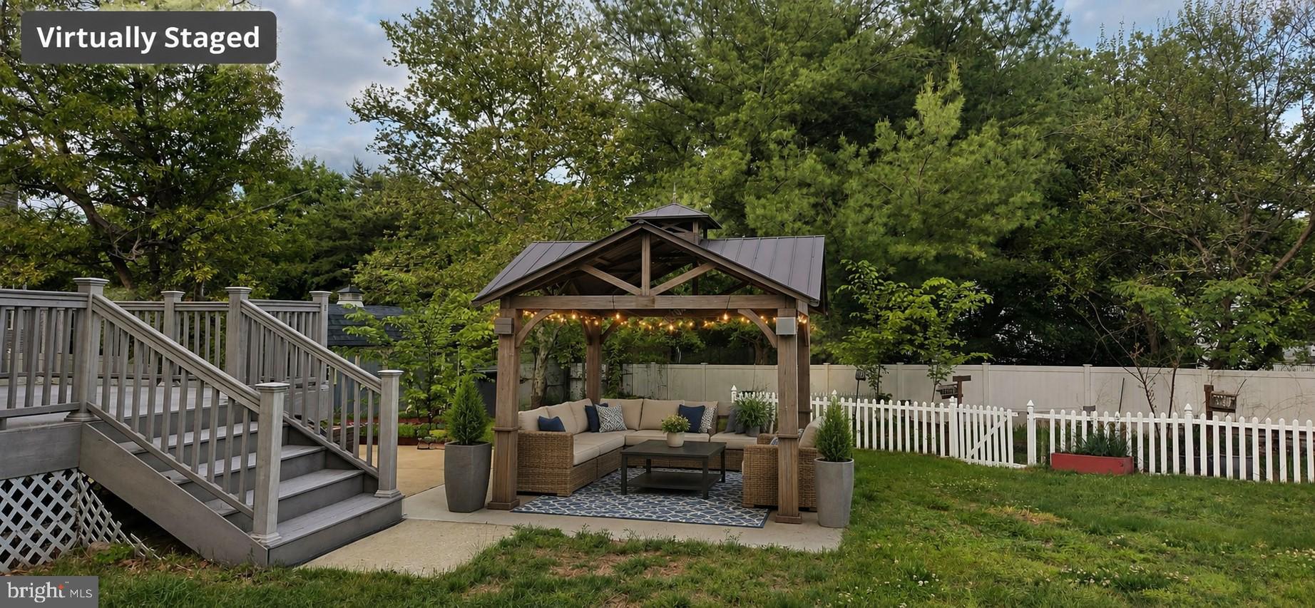 1217 SCATTERED PINES COURT