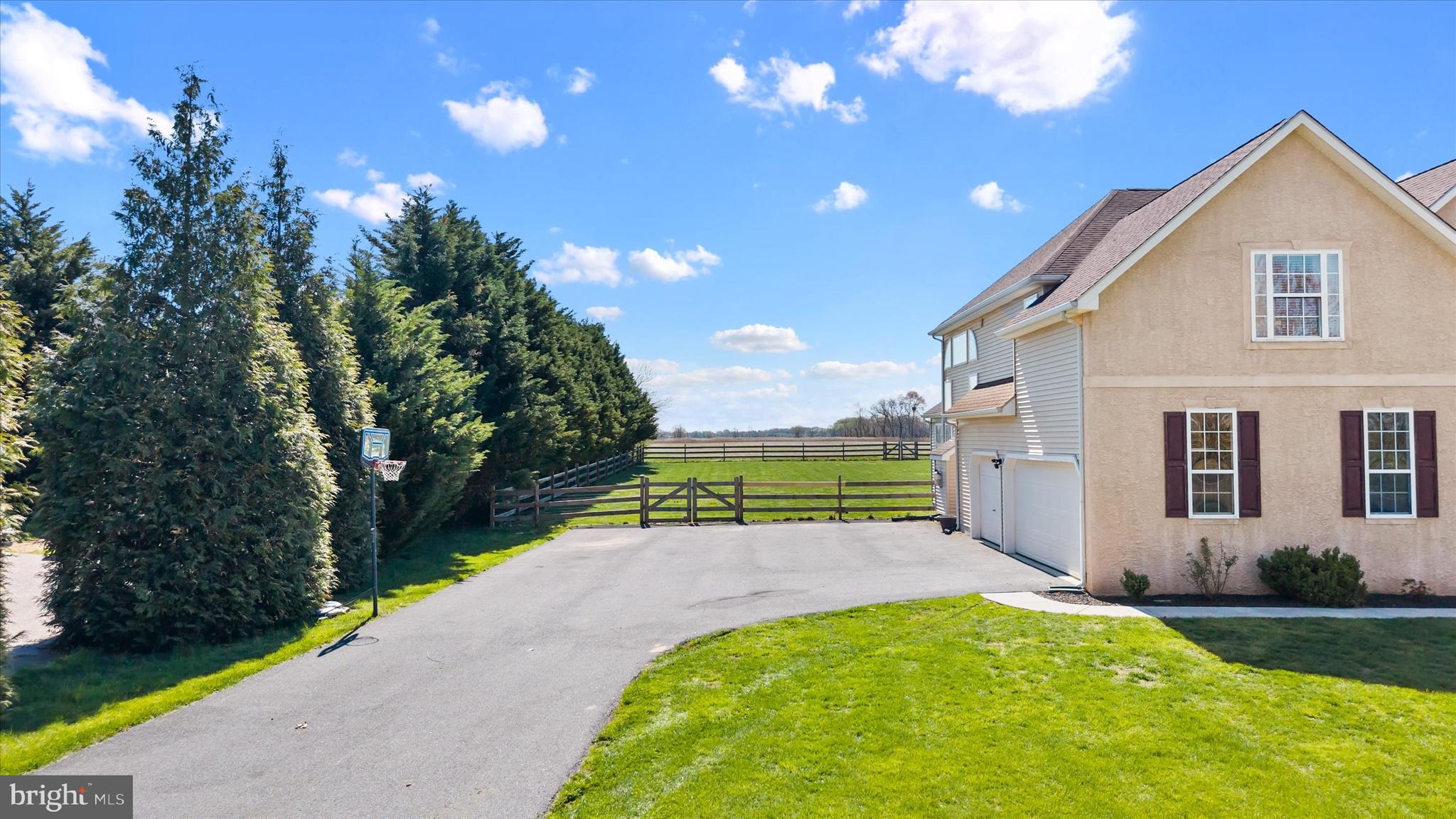 3070 FAST LANDING ROAD