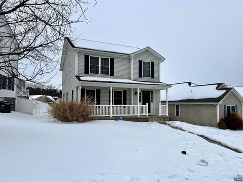 305 OVERVIEW ST WAYNESBORO VA 22980