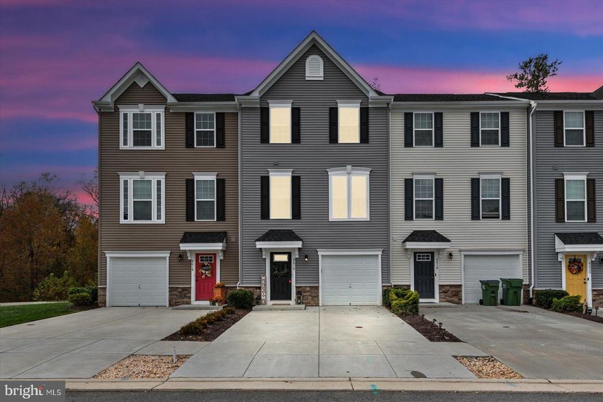 WELCOME HOME!!!  LOVELY townhome in the highly sought-after community,  The Villages at Courthouse Commons.  Enjoy 3  FINISHED levels, 3 Bedroom 2.5 baths and  about 2100+ sq ft of living.  .This home is sun filled and move in ready.  So many LIVING YOUR BEST LIFE options in this HOME SWEET HOME with the open floor plan. LIVING space is Abundant, Spacious family room can also be multipurpose &  ENJOYED as a Dining Room/HOME Office.  In addition the Eat in Kitchen is spacious, & HIGHLIGHTs include OVERSIZED Island & Counters, Oversized Cabinets, double door Pantry, & SS Appliances.   OWNERS  en suite  with LUX BATH,  H/H sinks & HUGE  WIC.  Lower Level Family Room has sliders that lead to a LOVELY PRIVATE YARD.  HIGHLIGHT REEL continues with beautiful DECK over looking TREE LINE for days when you want to RELAX.   Friends and family additional parking just steps away from driveway. Enjoy the community pool or hikes in the local battlefields. HOME is Conveniently located near commuter rails, I95/HOV shopping, downtown Fredericksburg.  Favorite this HOME SWEET HOME & Schedule your showing today.