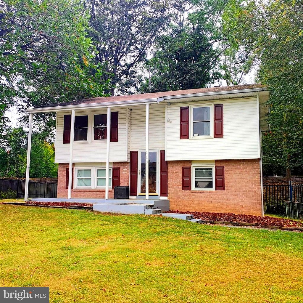 Photo of 110 Sherman Road, WALDORF, MD 20602 (MLS # MDCH2047226)