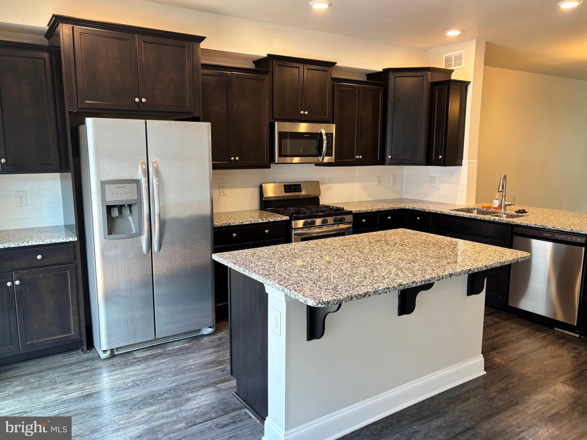 SCOTLAND HEIGHTS - Residential Lease