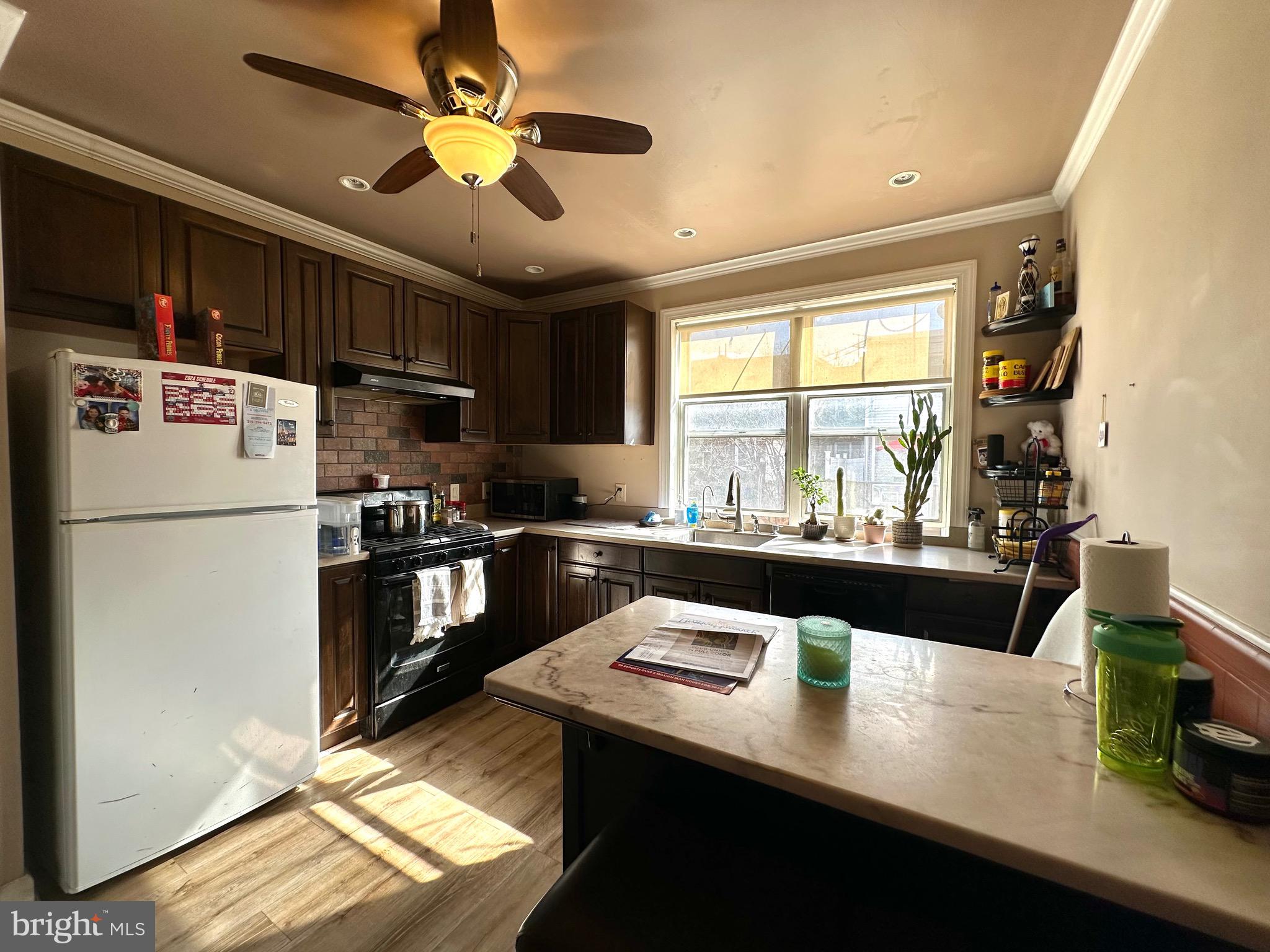 MAYFAIR - Residential