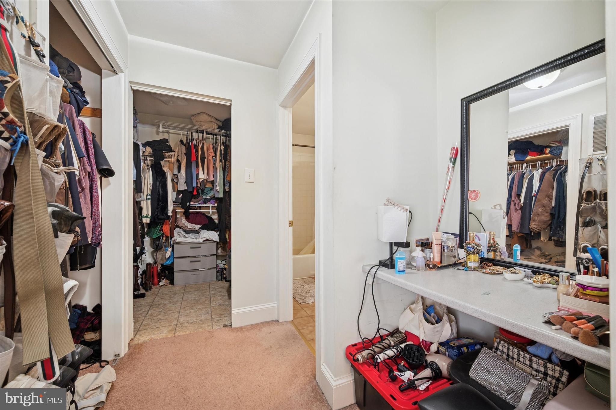 GERMANY HILL - Residential