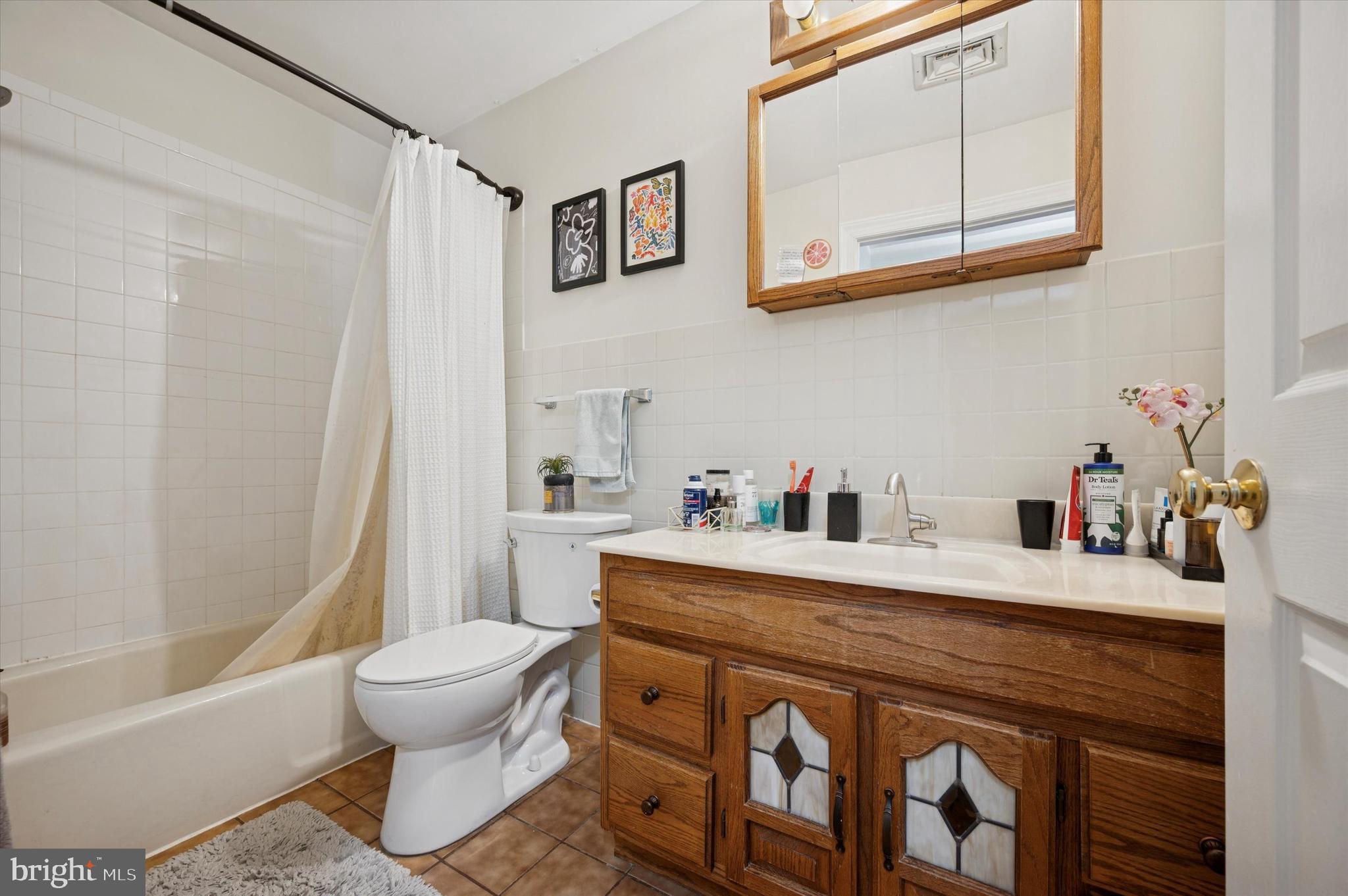 GERMANY HILL - Residential