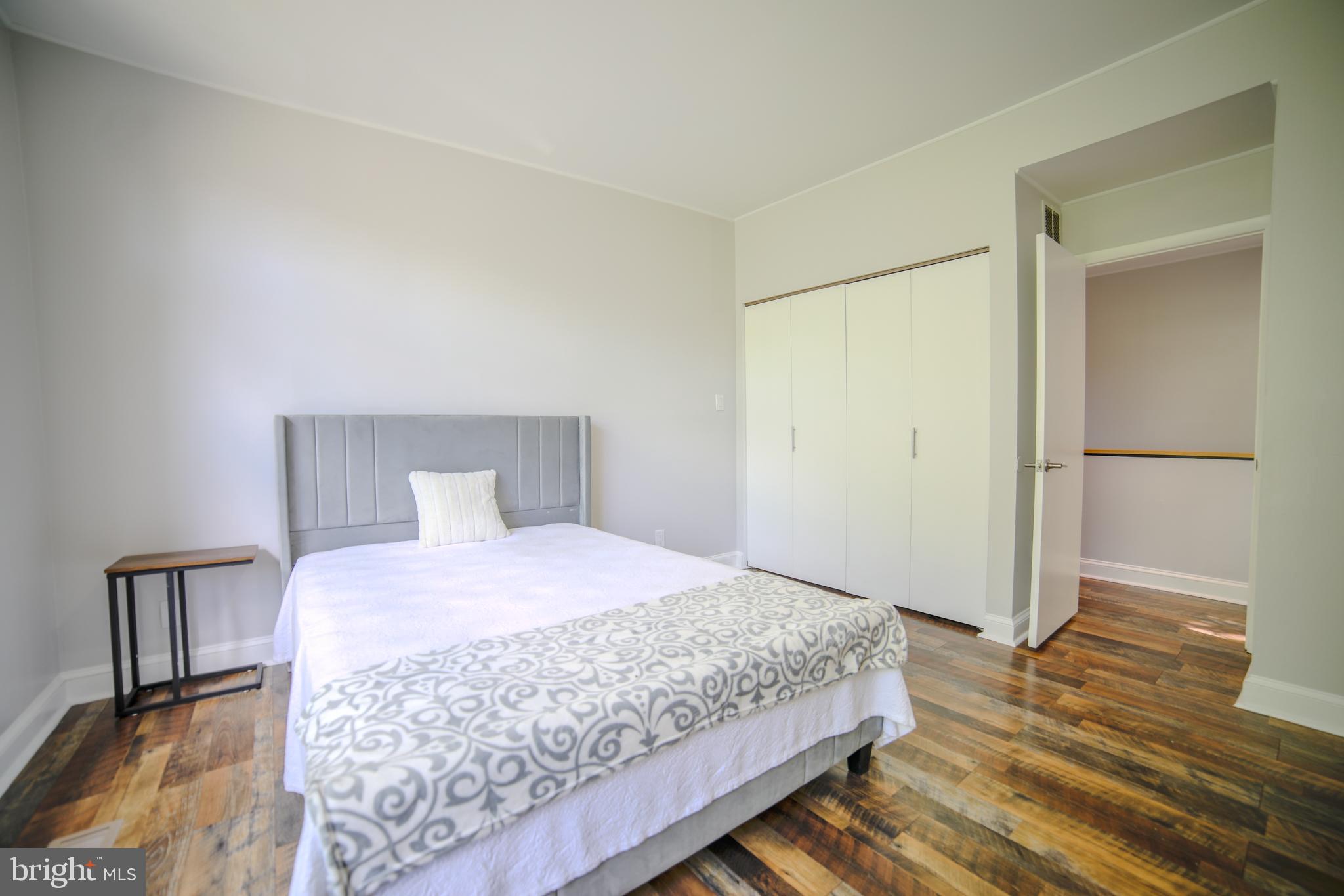 WASHINGTON SQ WEST - Residential Income