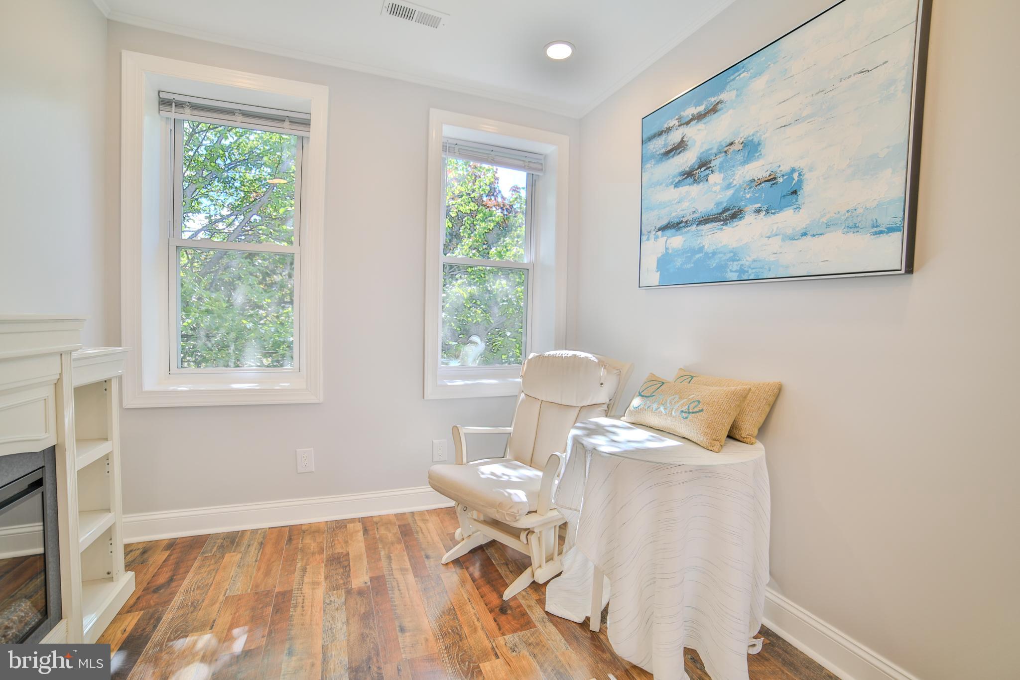 WASHINGTON SQ WEST - Residential Income