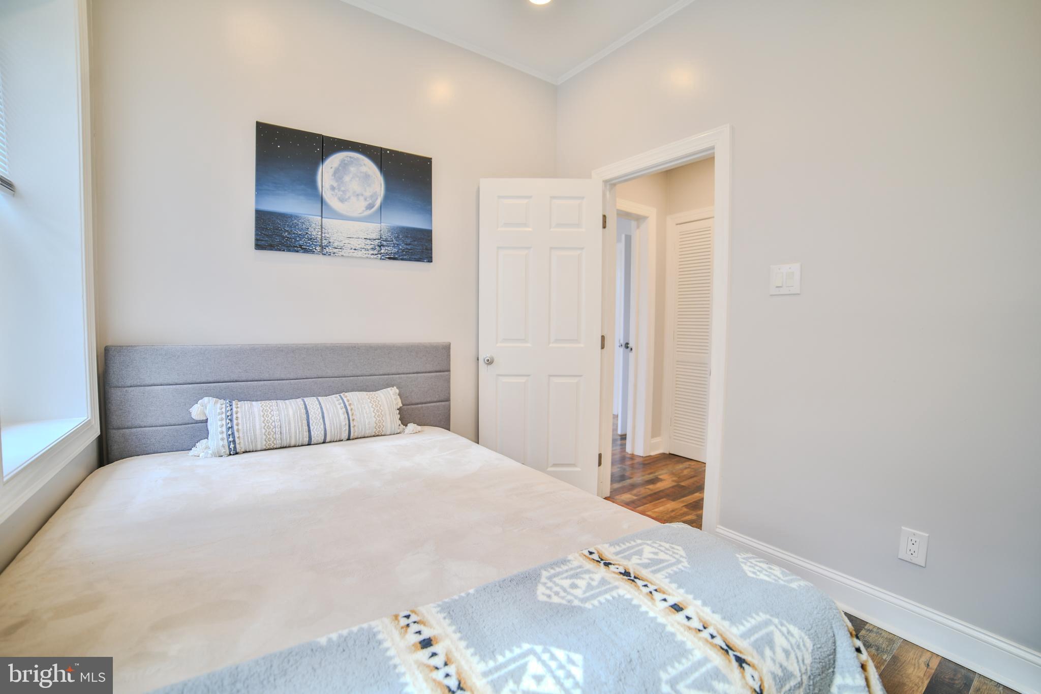 WASHINGTON SQ WEST - Residential Income