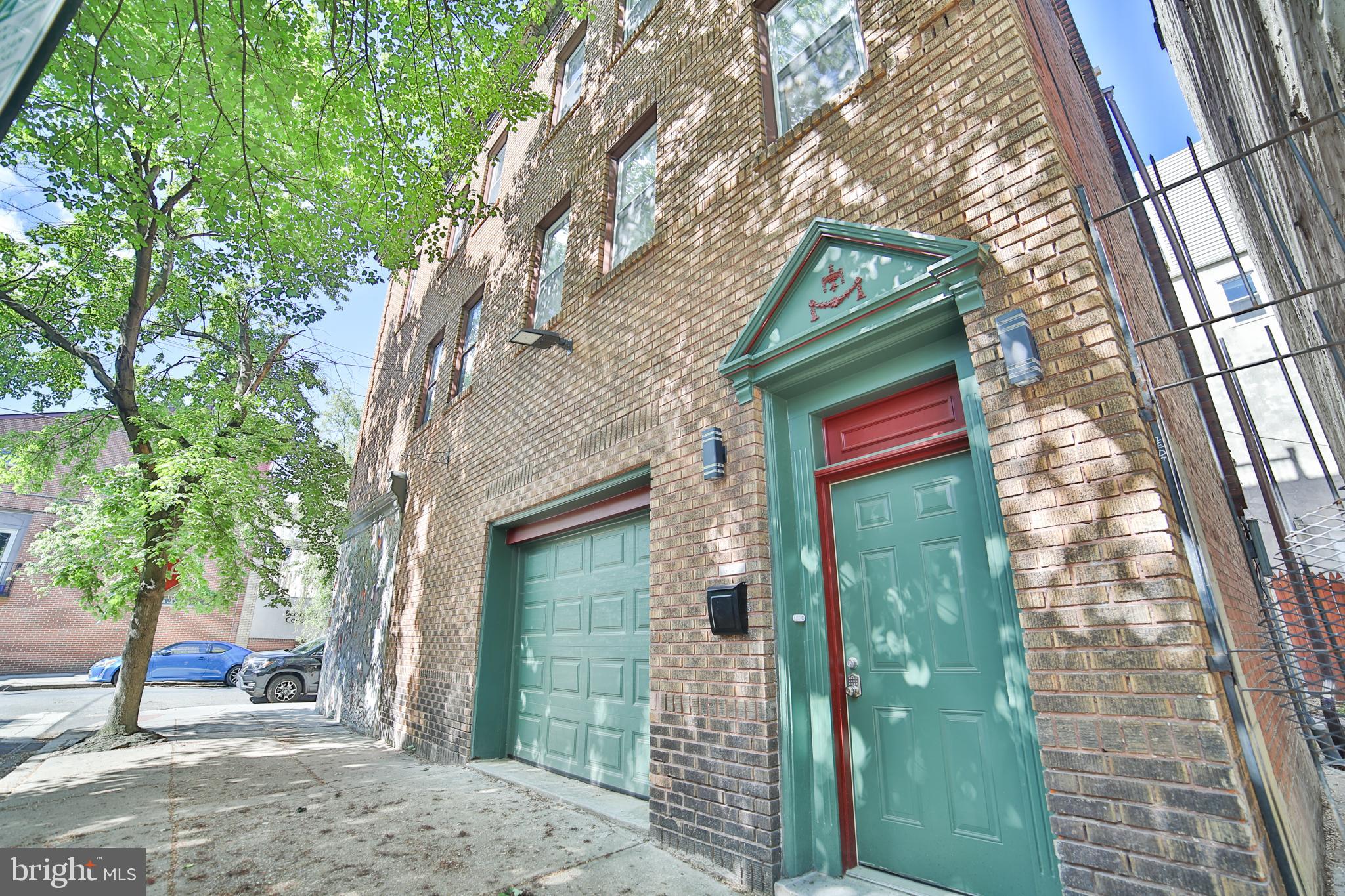 1037 BAINBRIDGE STREET