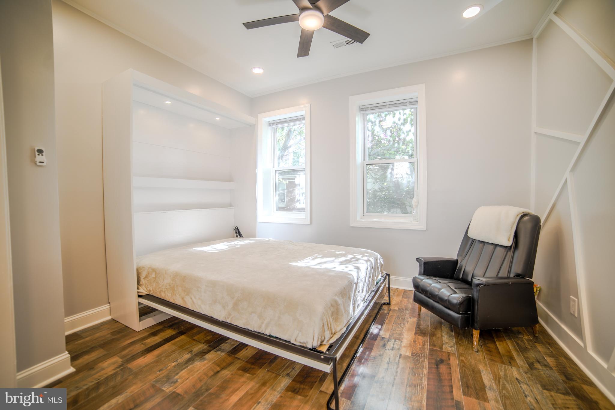 WASHINGTON SQ WEST - Residential Income