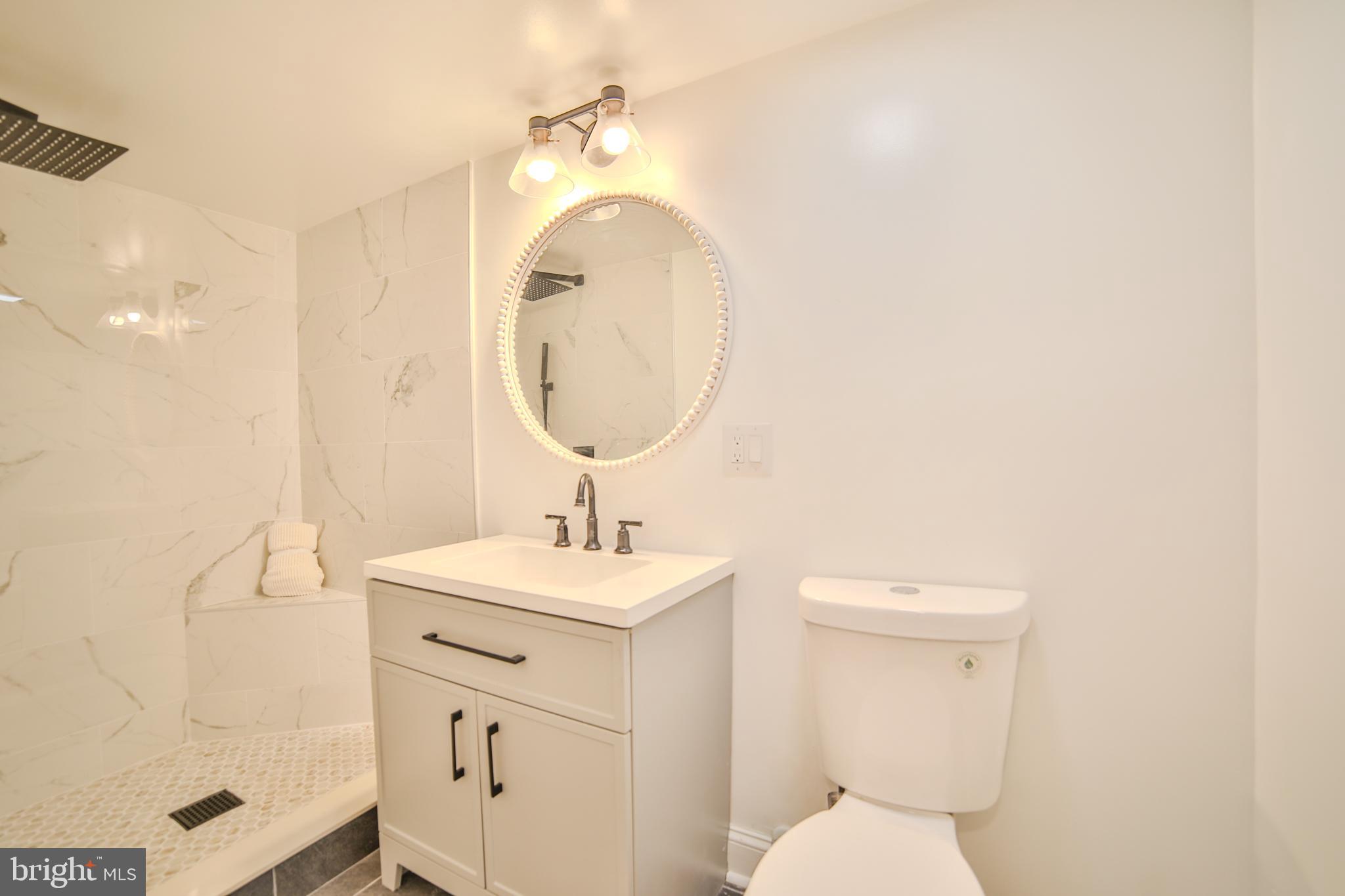 WASHINGTON SQ WEST - Residential Income