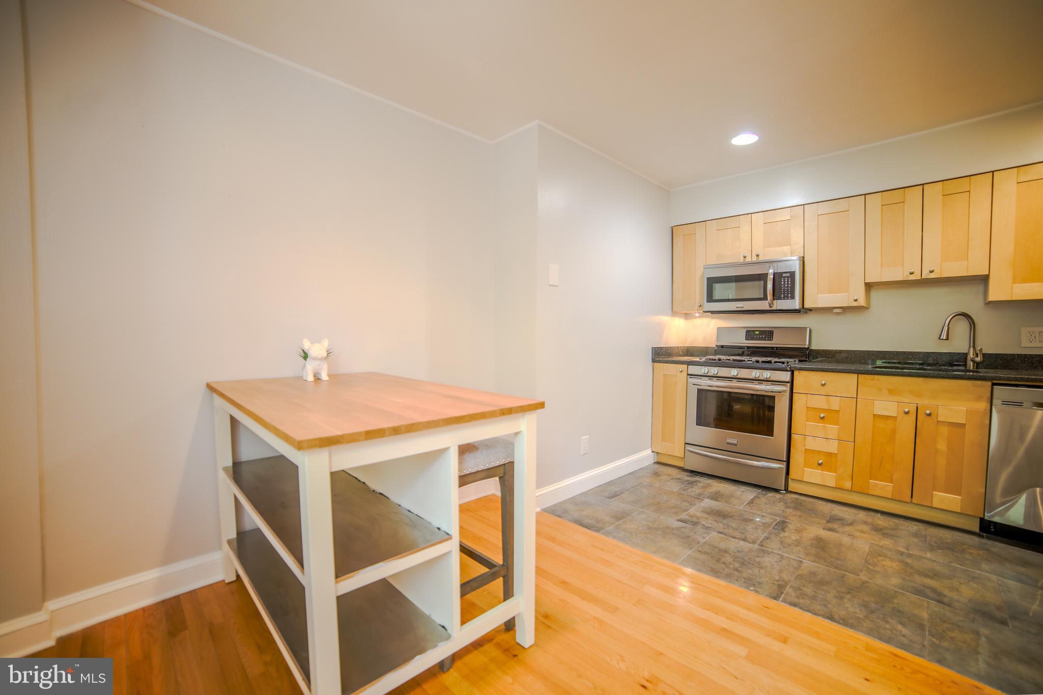 WASHINGTON SQ WEST - Residential Income