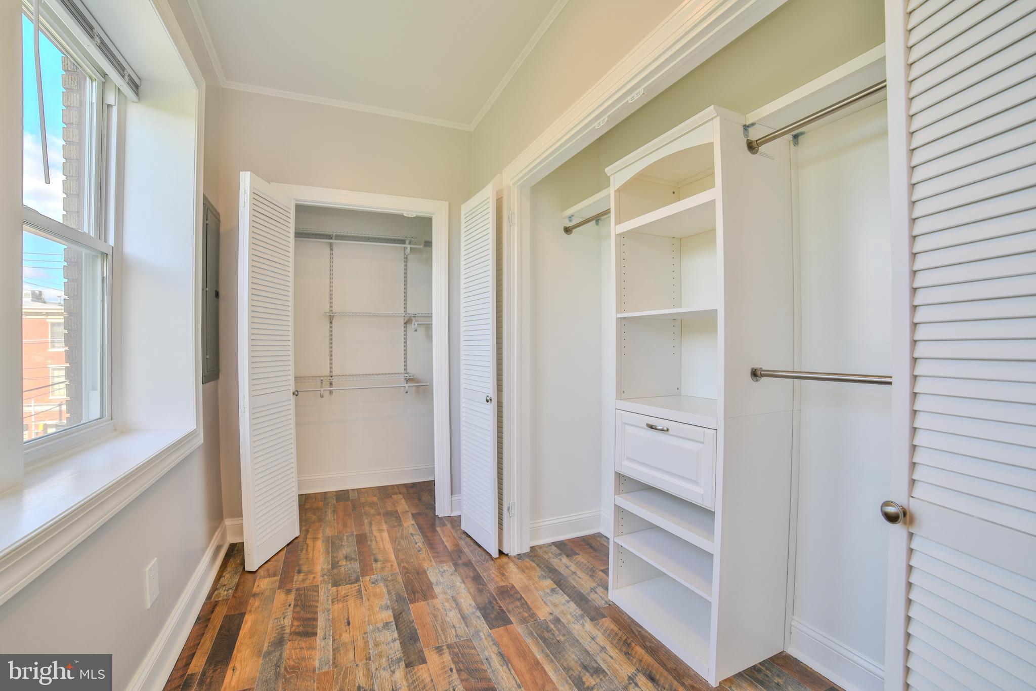 WASHINGTON SQ WEST - Residential Income