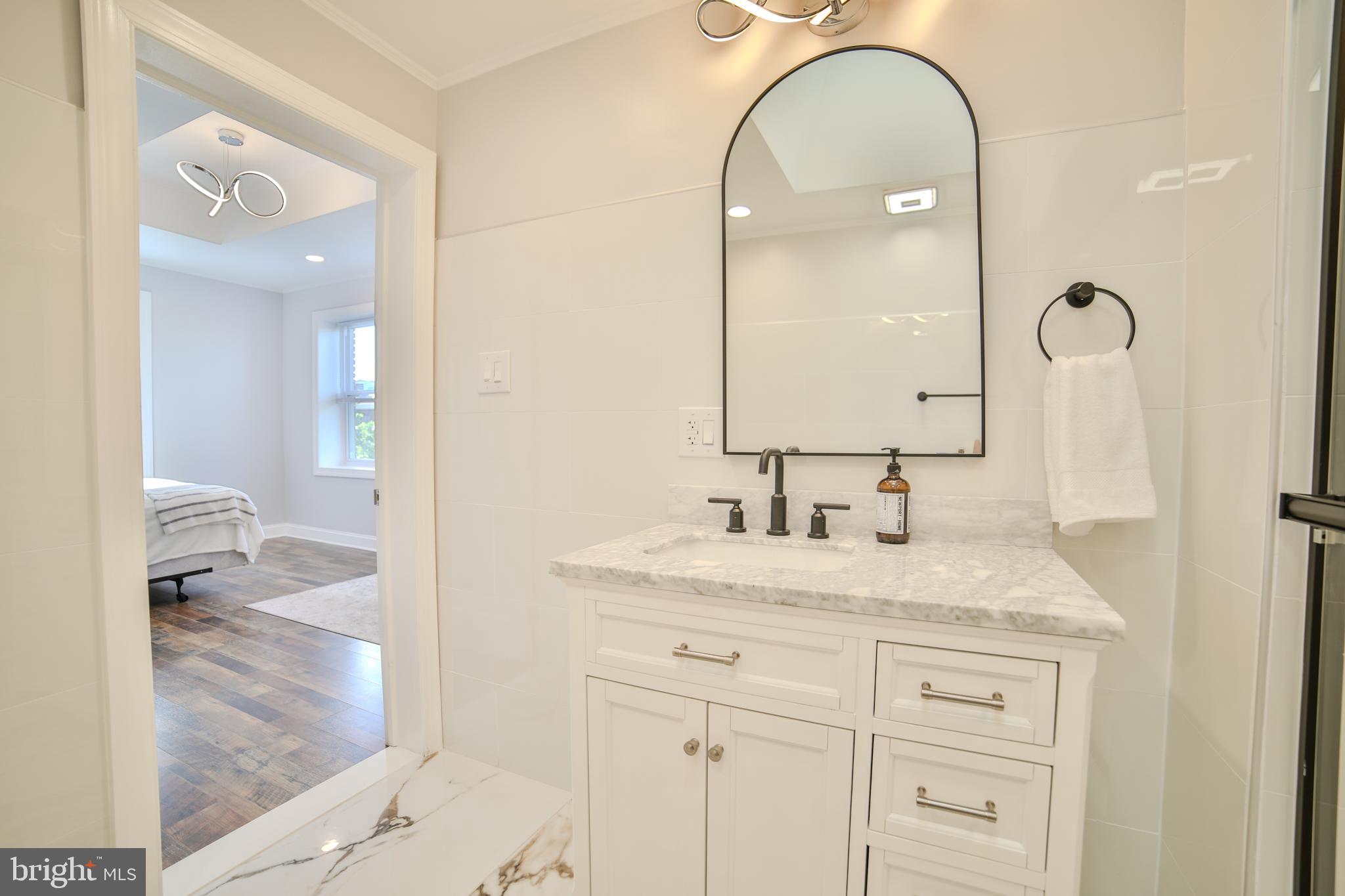 WASHINGTON SQ WEST - Residential Income