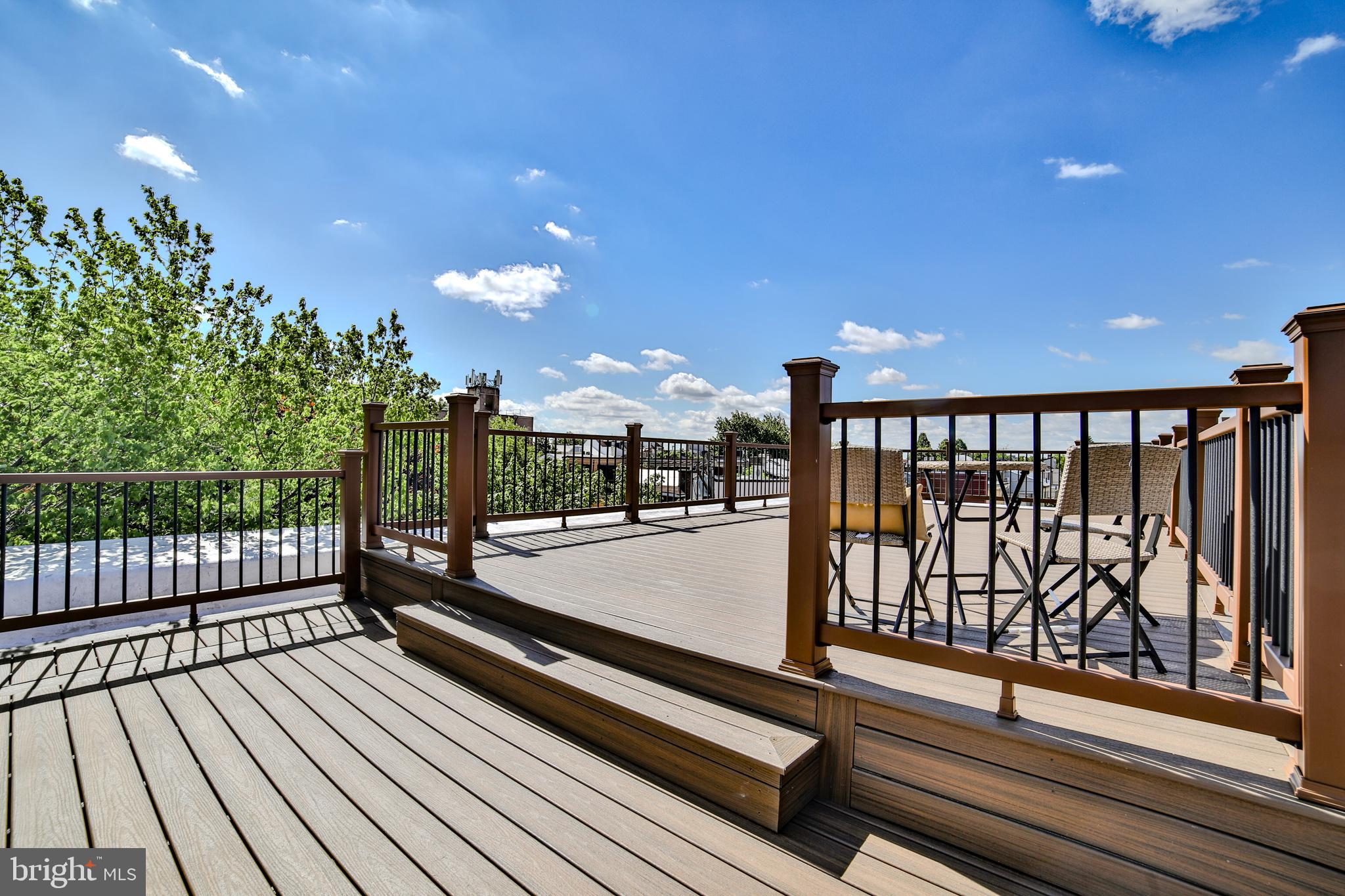 WASHINGTON SQ WEST - Residential Income