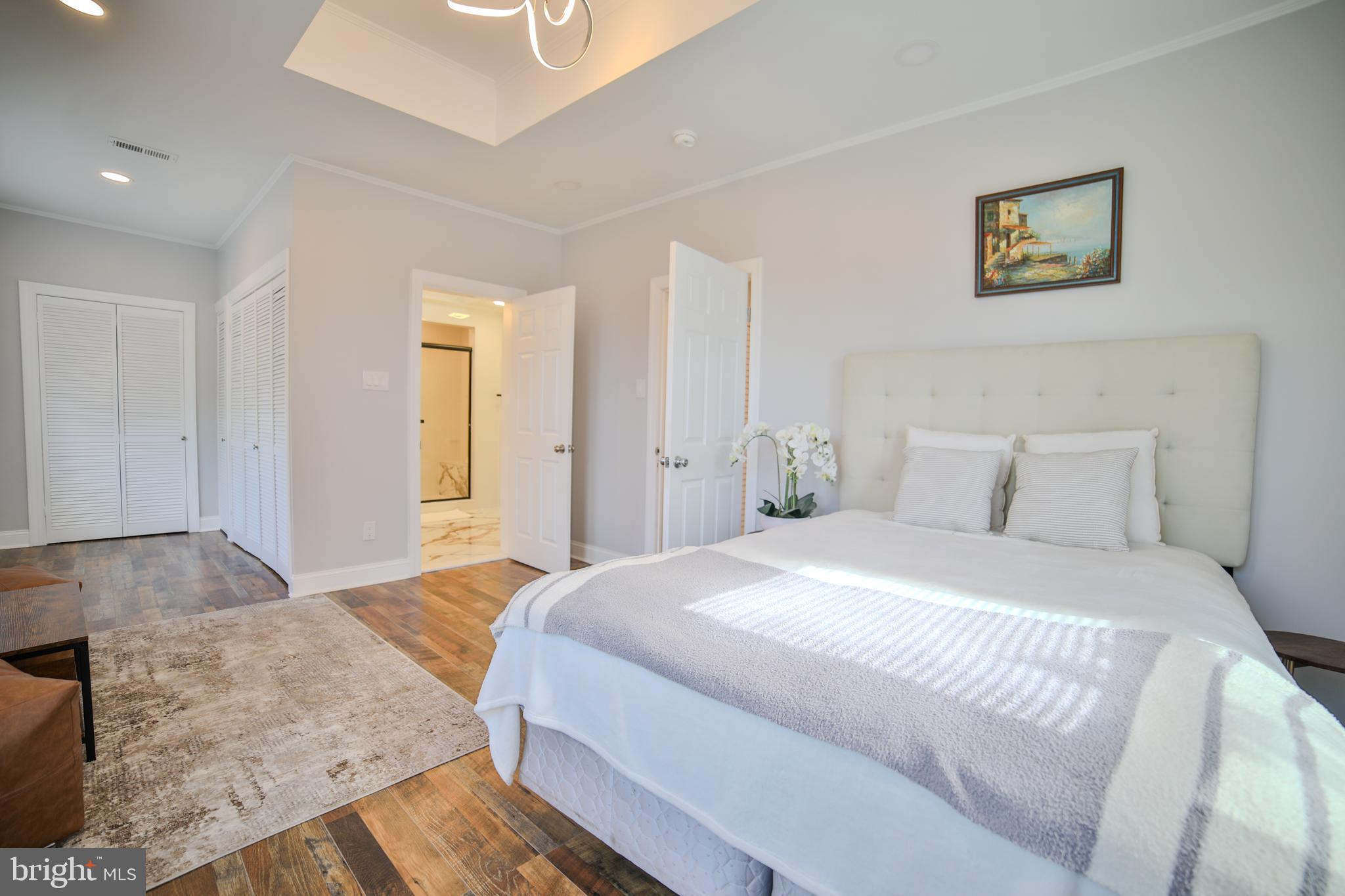 WASHINGTON SQ WEST - Residential Income