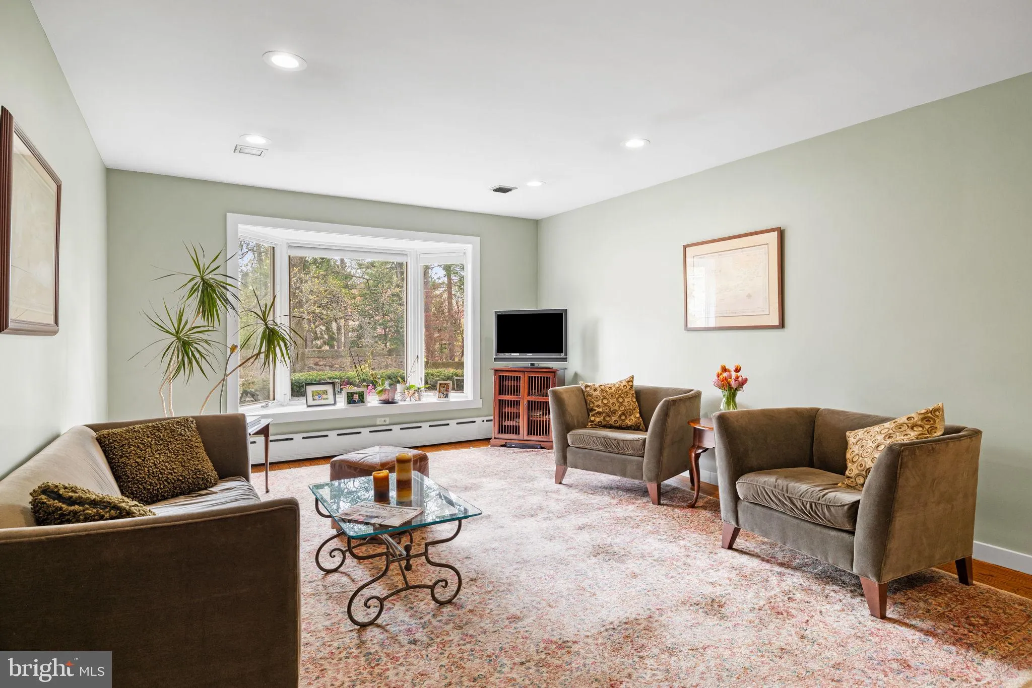 Philadelphia, Pennsylvania 19118, United States, 3 Bedrooms Bedrooms, ,2 BathroomsBathrooms,Residential,Contingent,110036