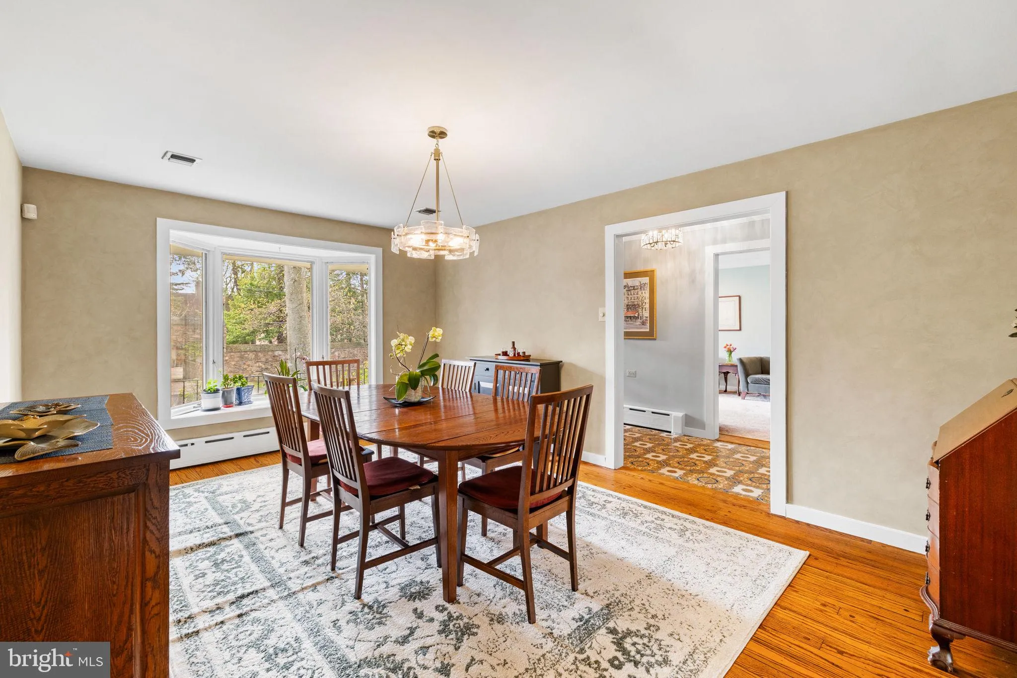 Philadelphia, Pennsylvania 19118, United States, 3 Bedrooms Bedrooms, ,2 BathroomsBathrooms,Residential,Contingent,110036