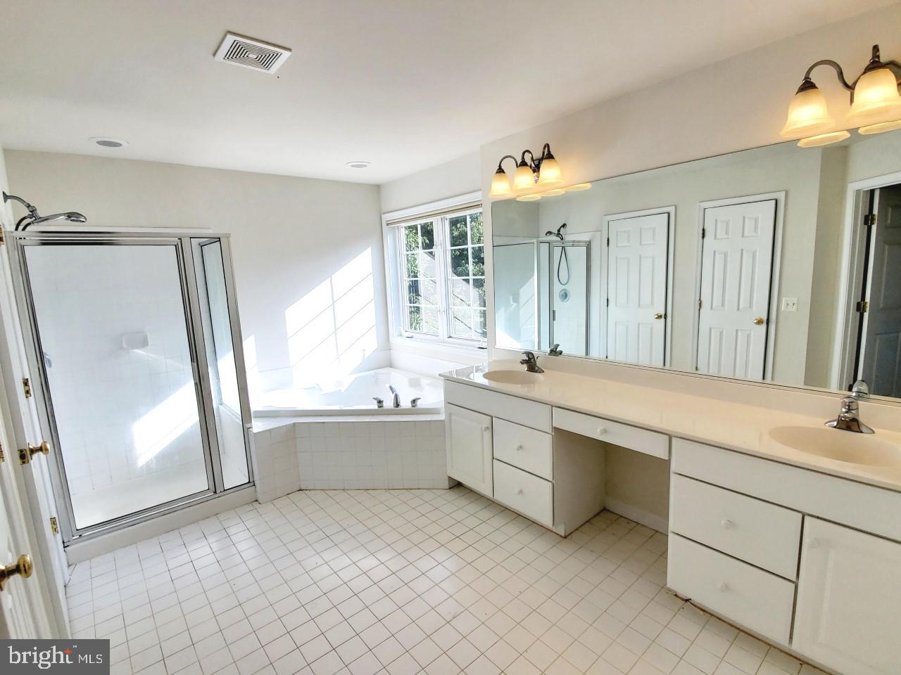 WHITE'S MILL - Residential