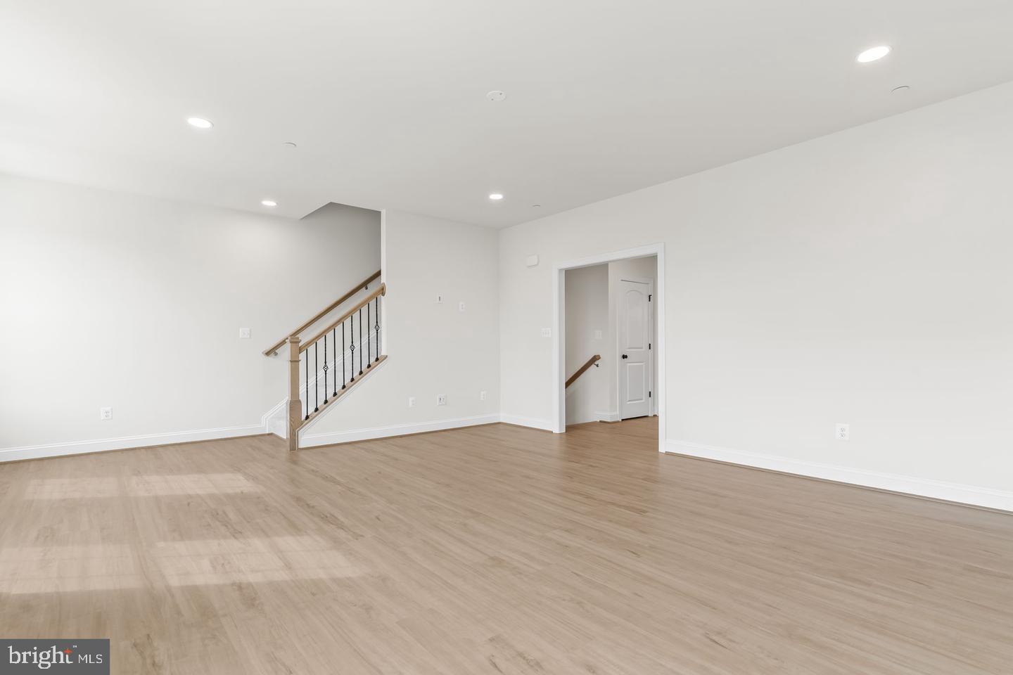 MEADOWS AT TOWN RUN II - Residential