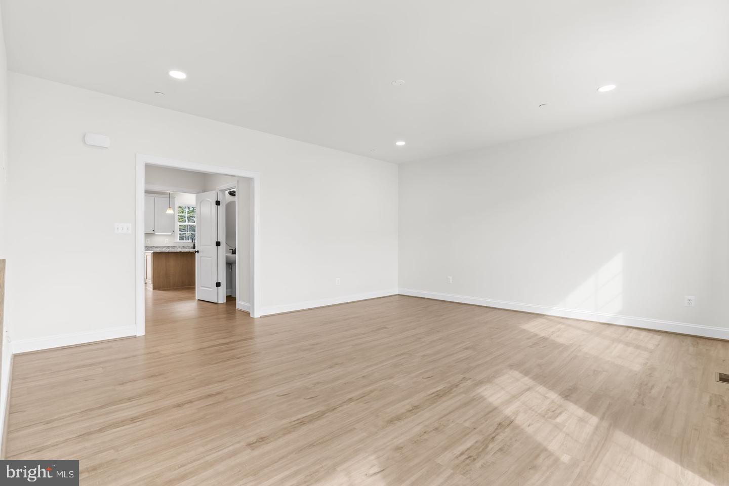 MEADOWS AT TOWN RUN II - Residential