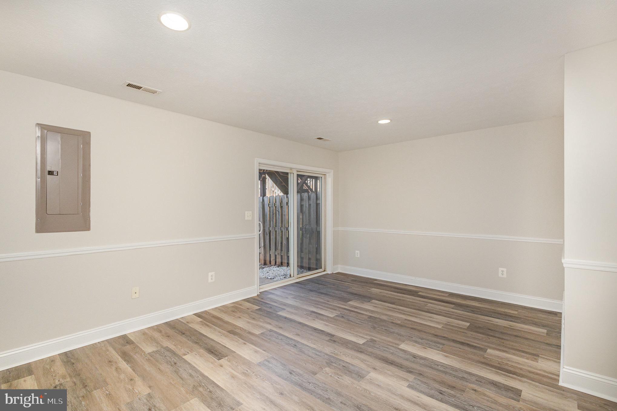 WILDERNESS SHORES - Residential