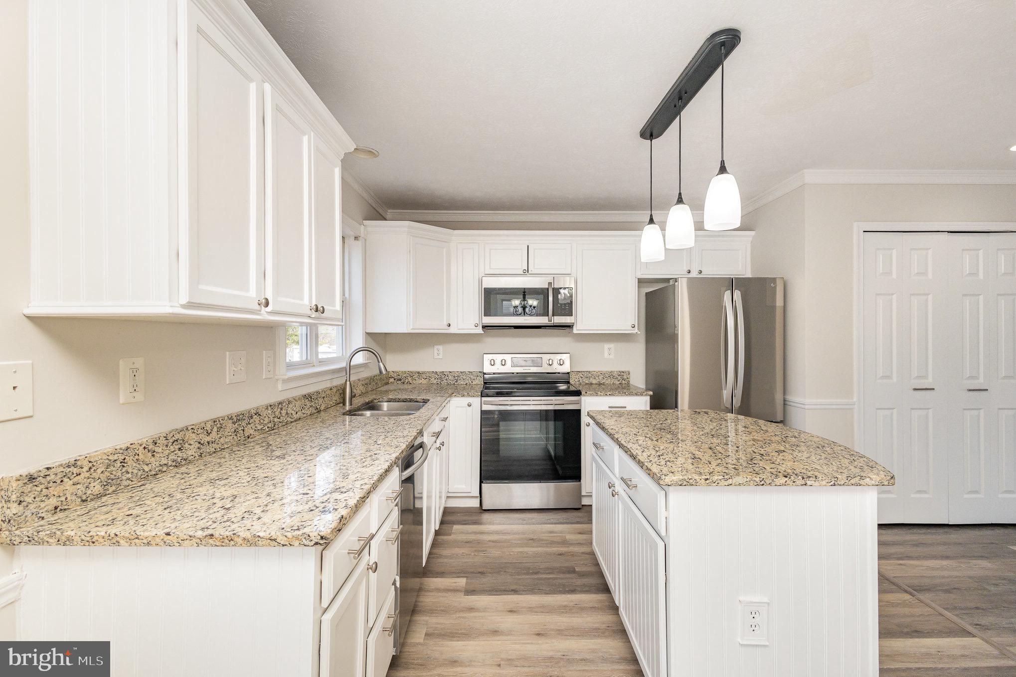 WILDERNESS SHORES - Residential