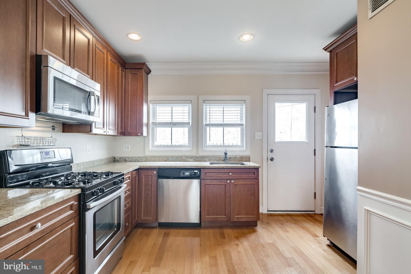 GRADUATE HOSPITAL - Residential Lease