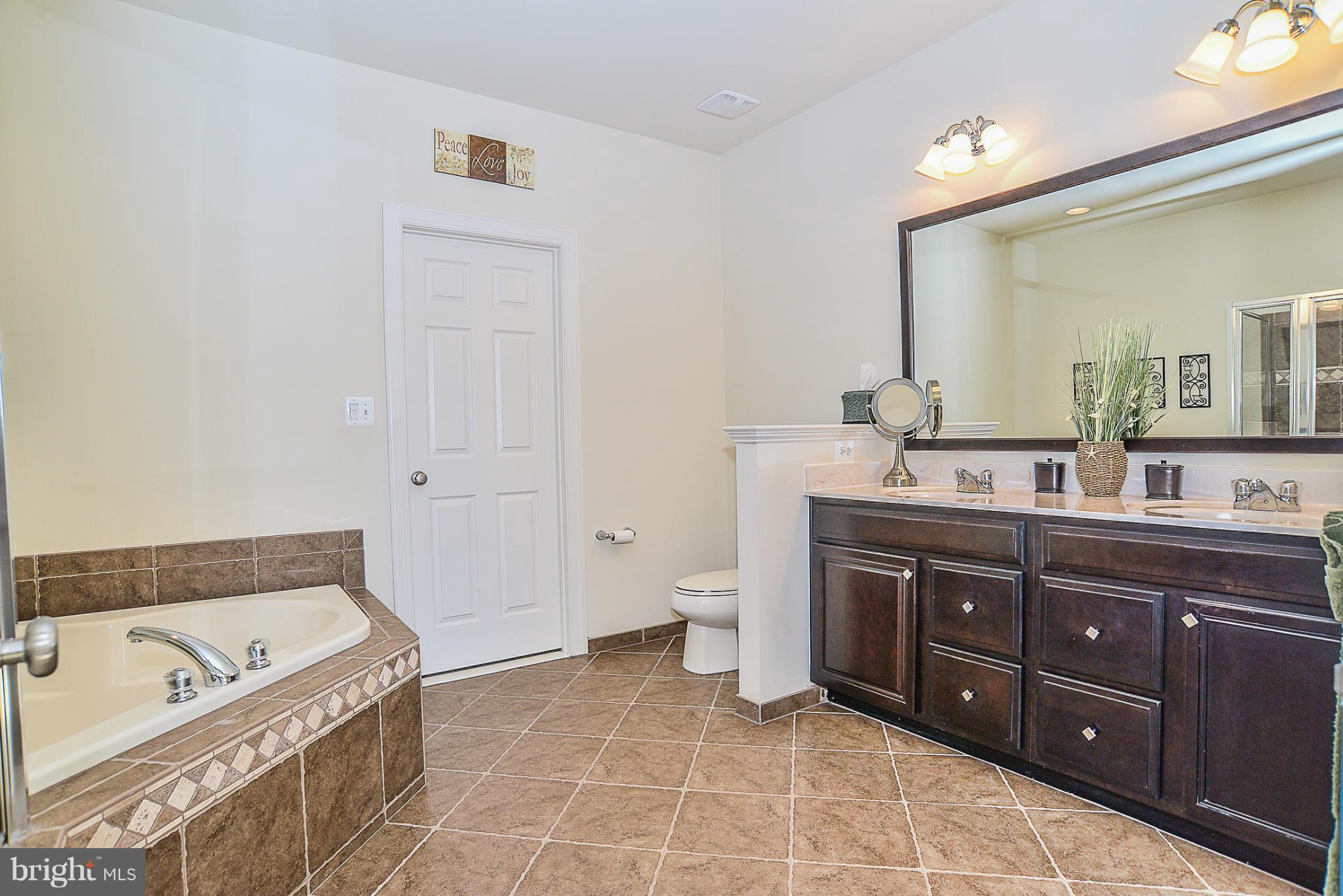 LOUDOUN VALLEY ESTATES 2 - Residential