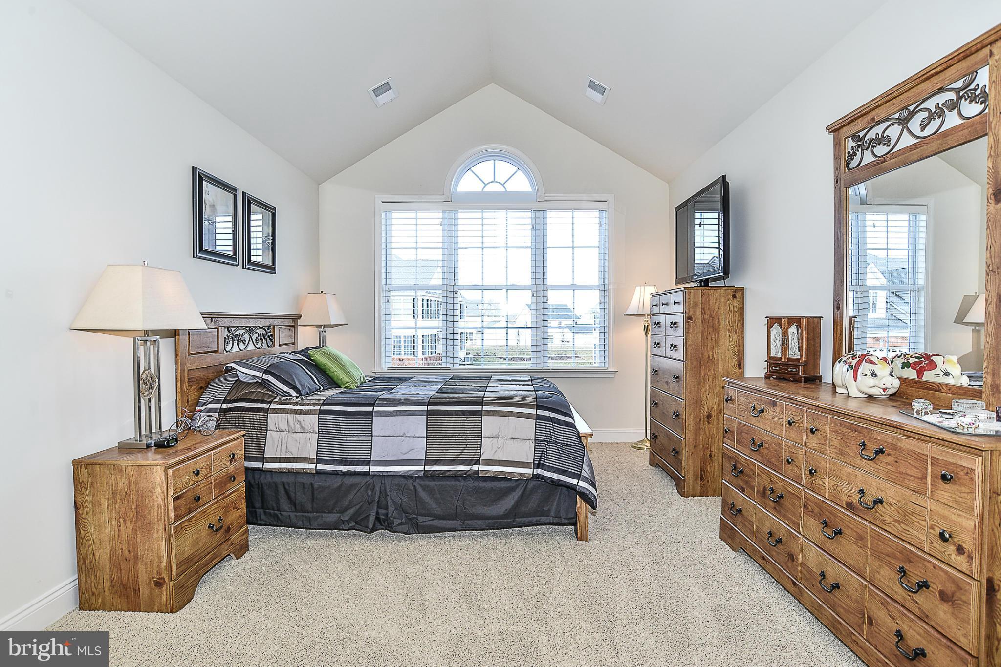 LOUDOUN VALLEY ESTATES 2 - Residential