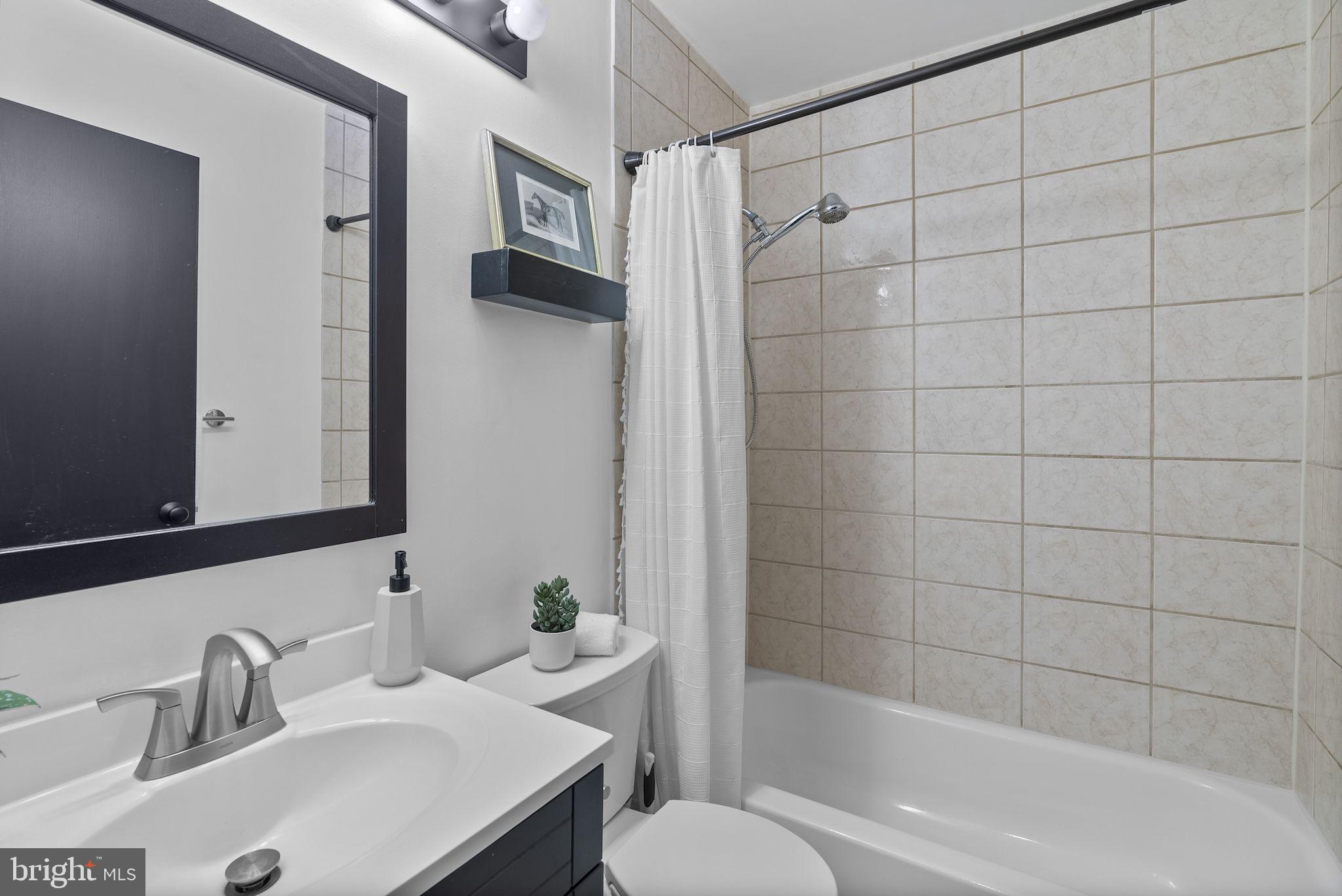 FELLS POINT HISTORIC DISTRICT - Residential