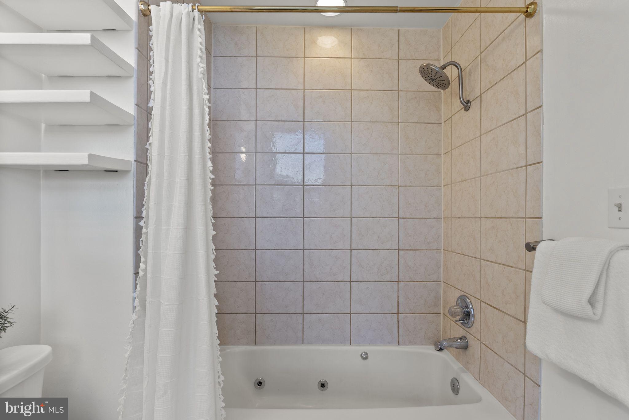 FELLS POINT HISTORIC DISTRICT - Residential