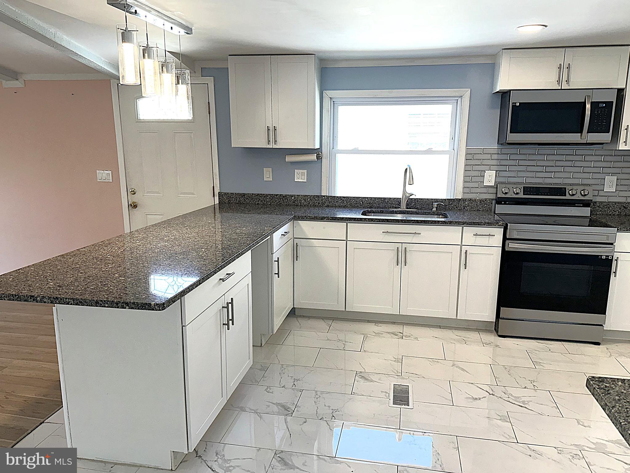 BOONES ESTATES - Residential