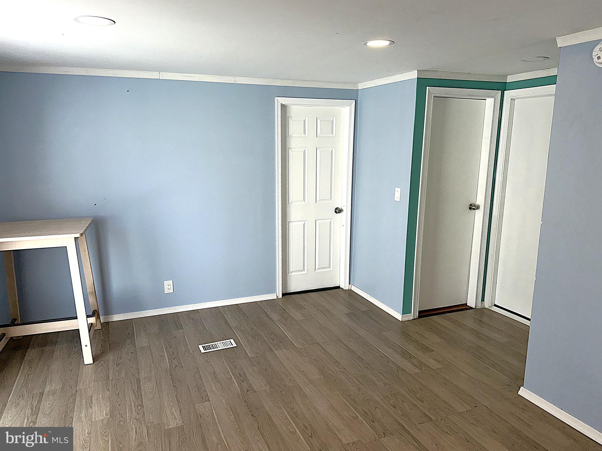 BOONES ESTATES - Residential