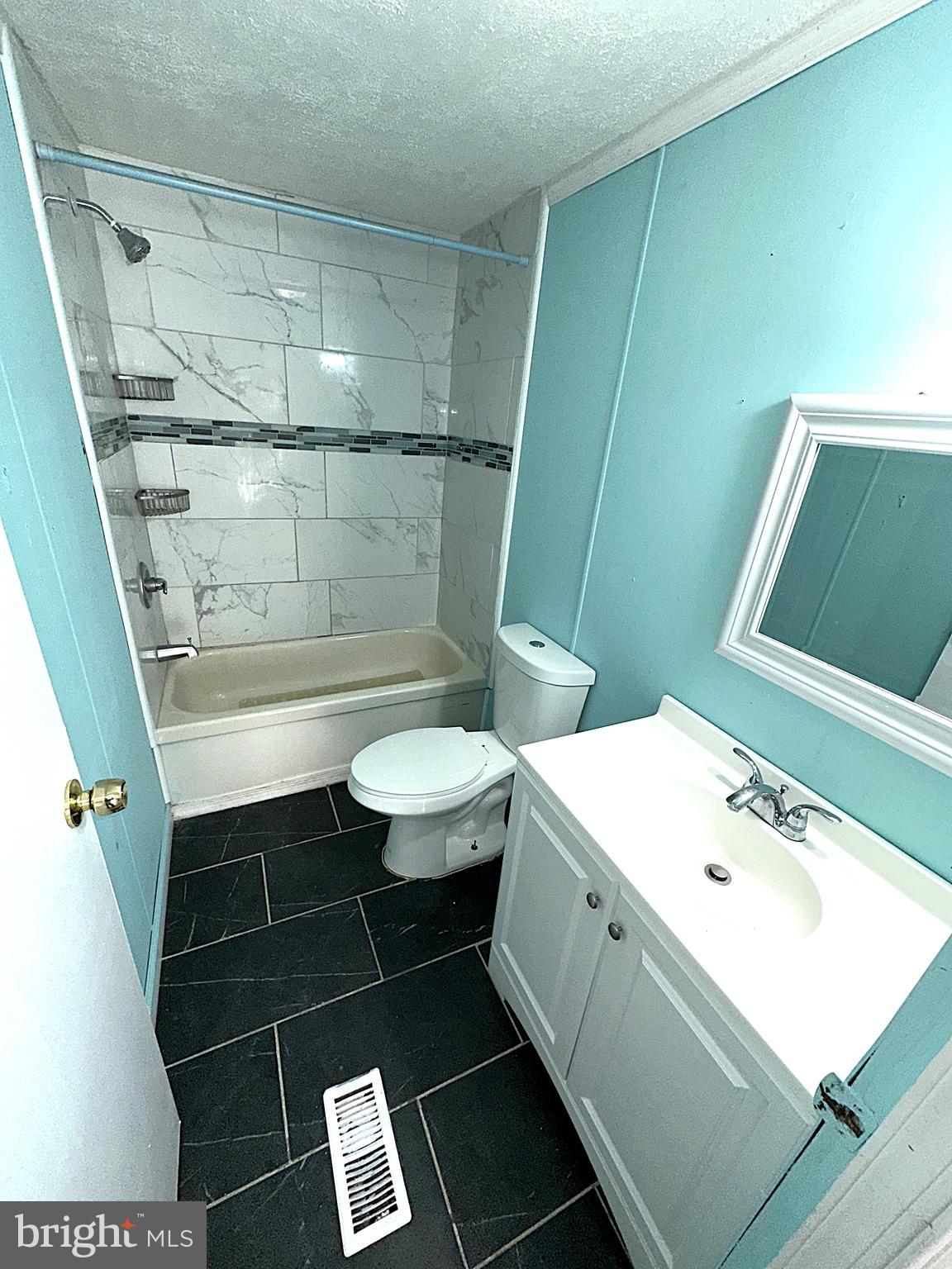 BOONES ESTATES - Residential