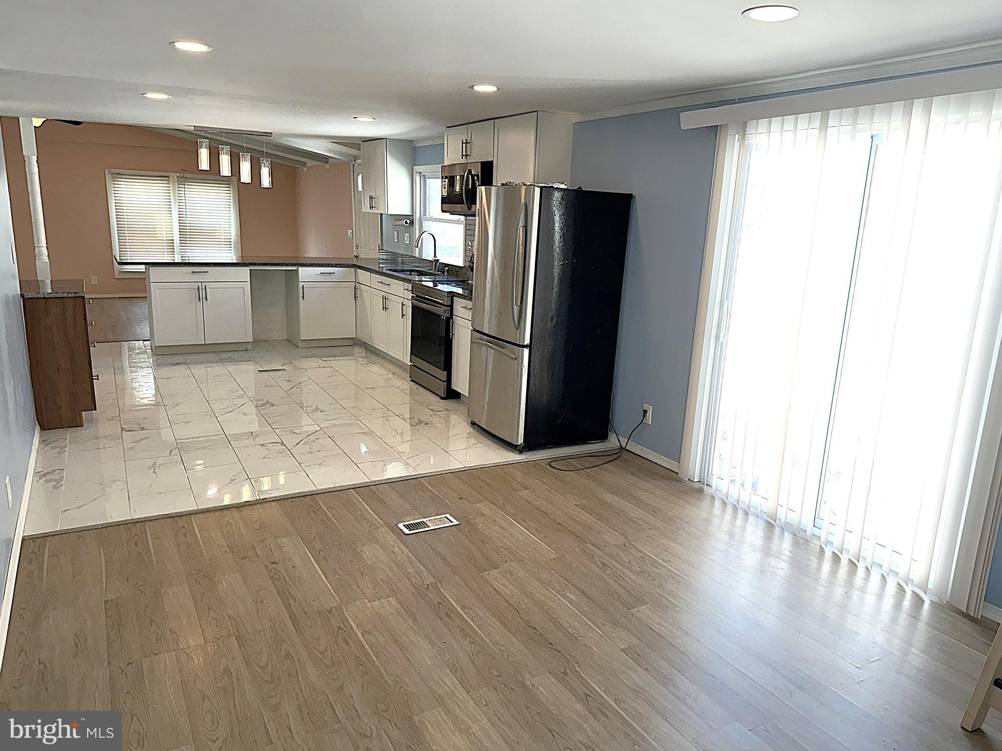 BOONES ESTATES - Residential