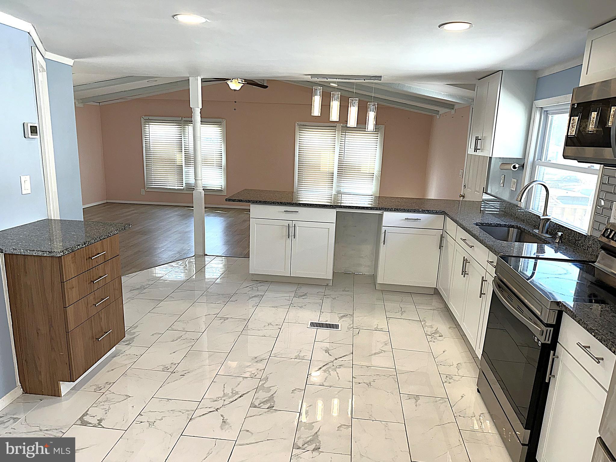 BOONES ESTATES - Residential