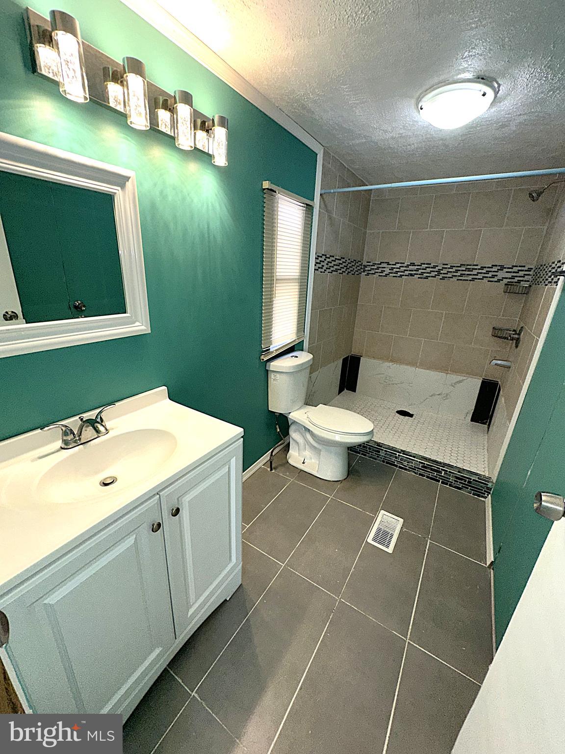 BOONES ESTATES - Residential