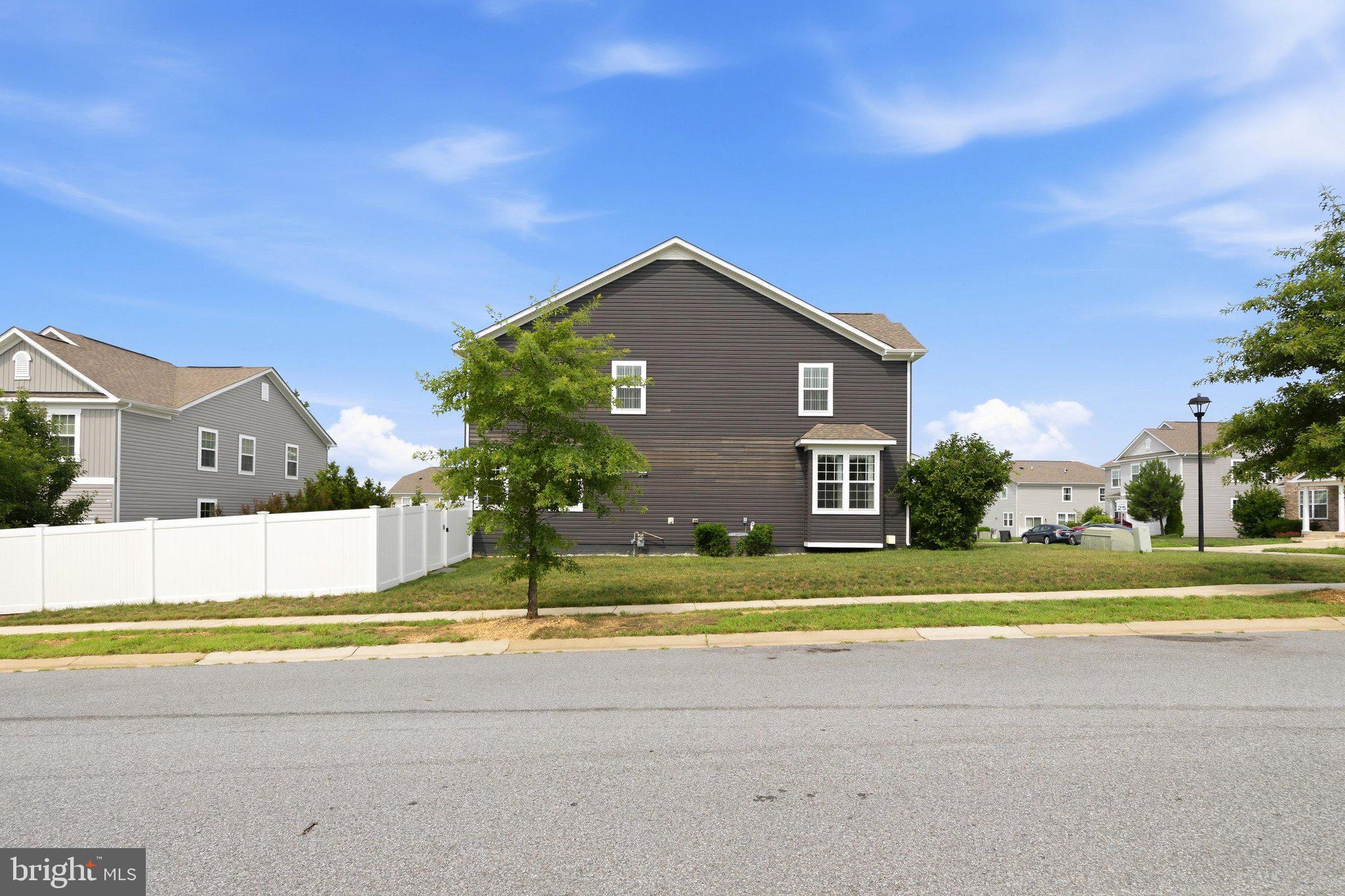 10050 SELKIE LANE