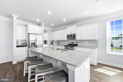 MLS: MDCH2057168