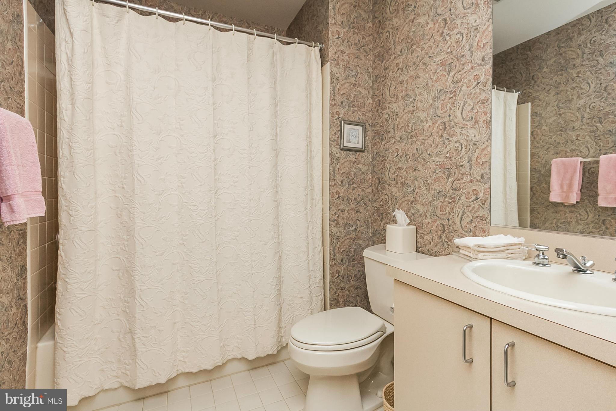 GREY ROCK FLATS - Residential