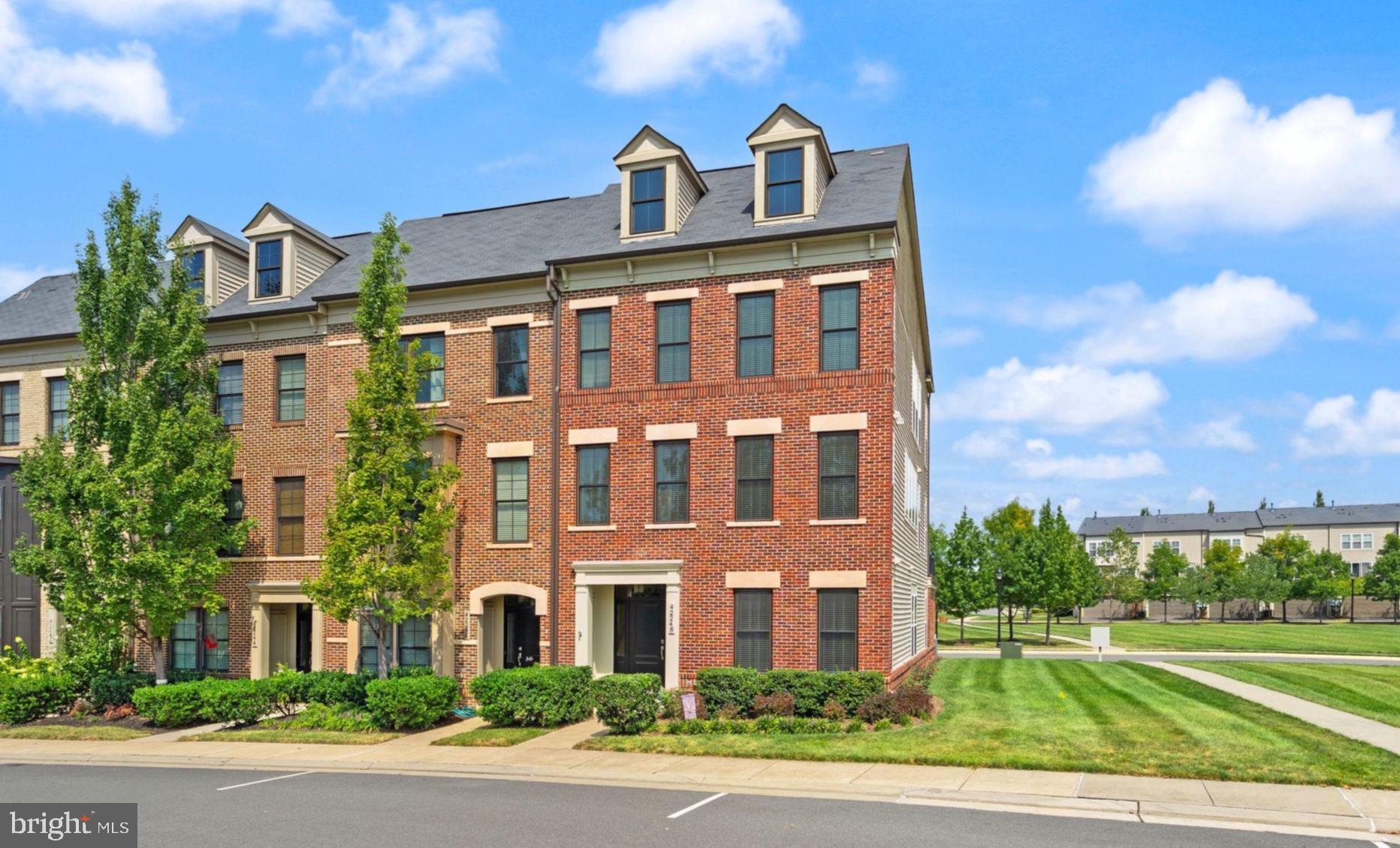 42248 PALLADIAN BLUE TERRACE