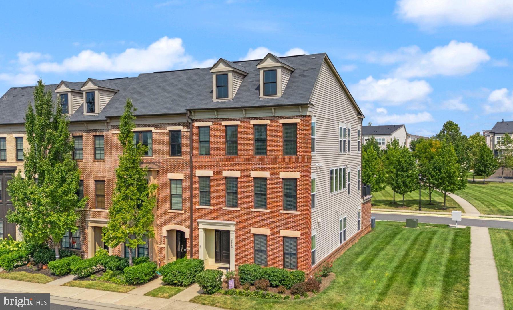 42248 PALLADIAN BLUE TERRACE