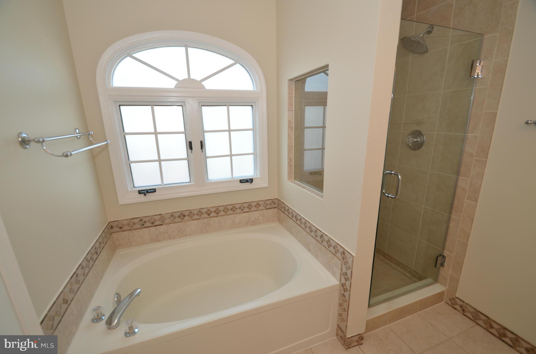 KINGSTOWNE - Residential Lease