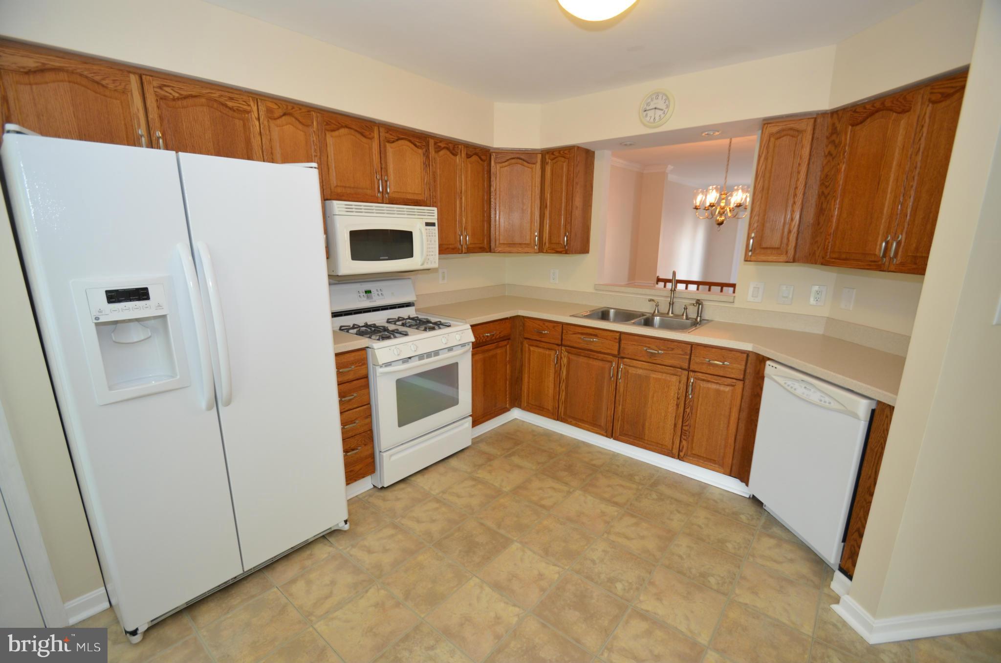 KINGSTOWNE - Residential Lease