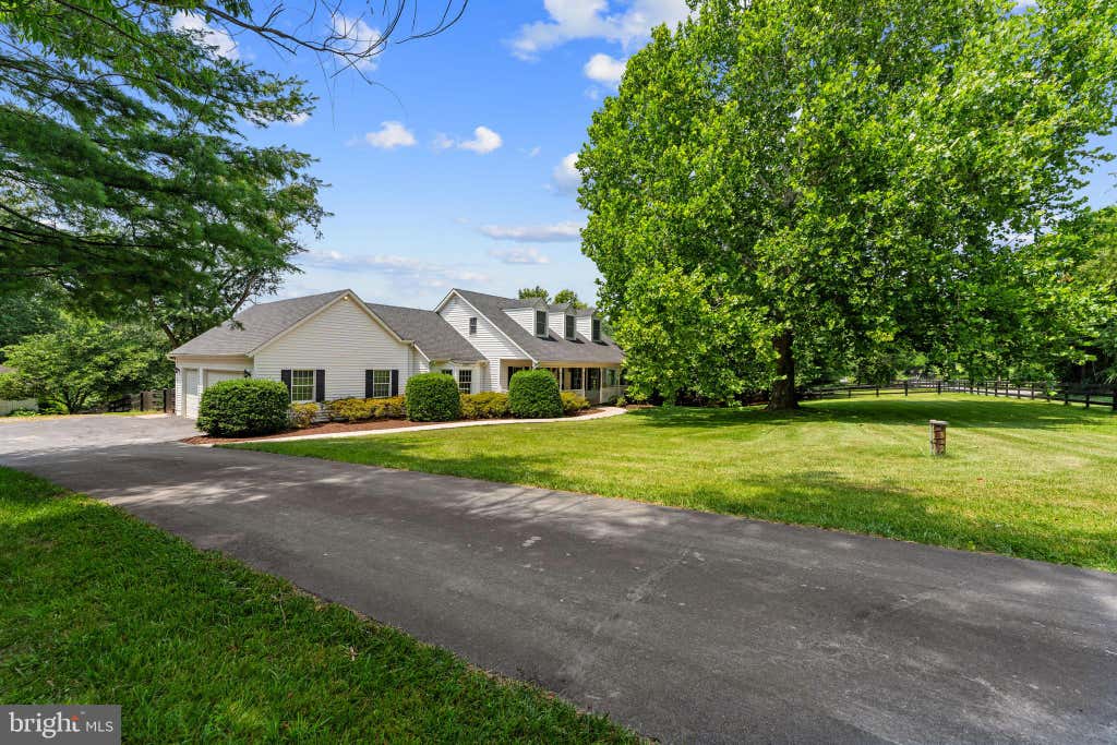 Photo of 36983 Philomont Road, PURCELLVILLE, VA 20132 (MLS # VALO2131140)