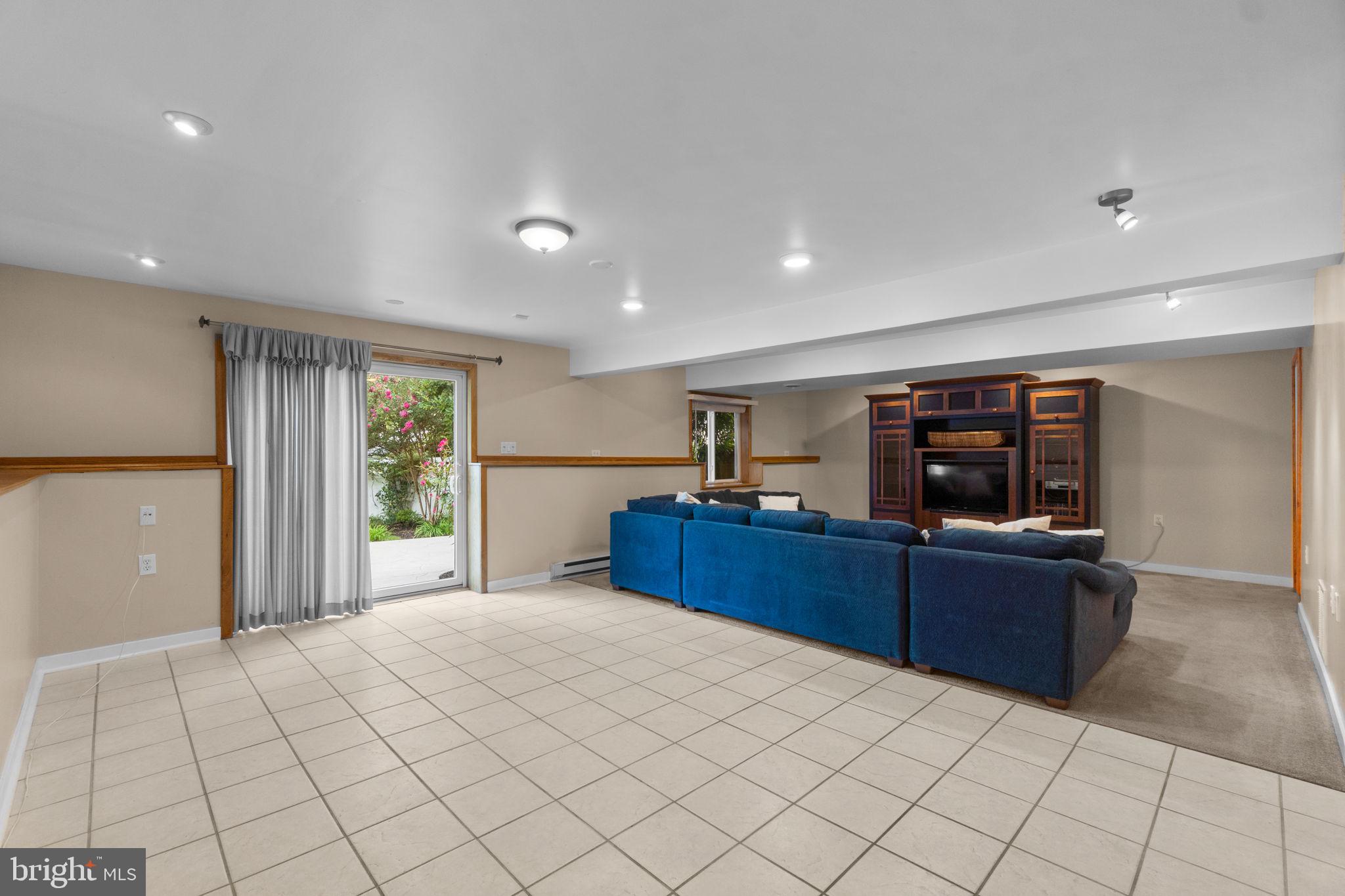 NEW MARKET - Residential