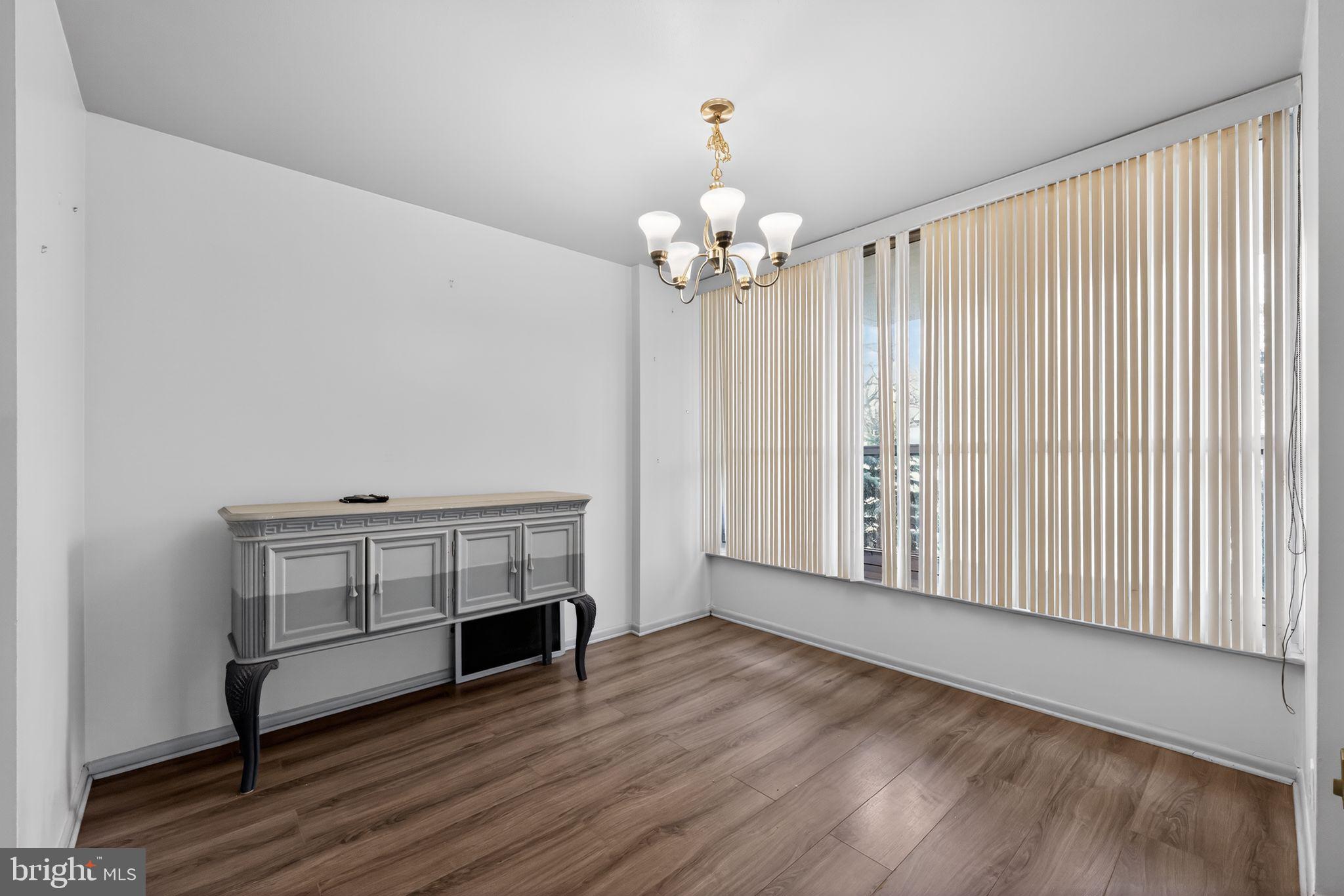 WYNNEFIELD HEIGHTS - Residential